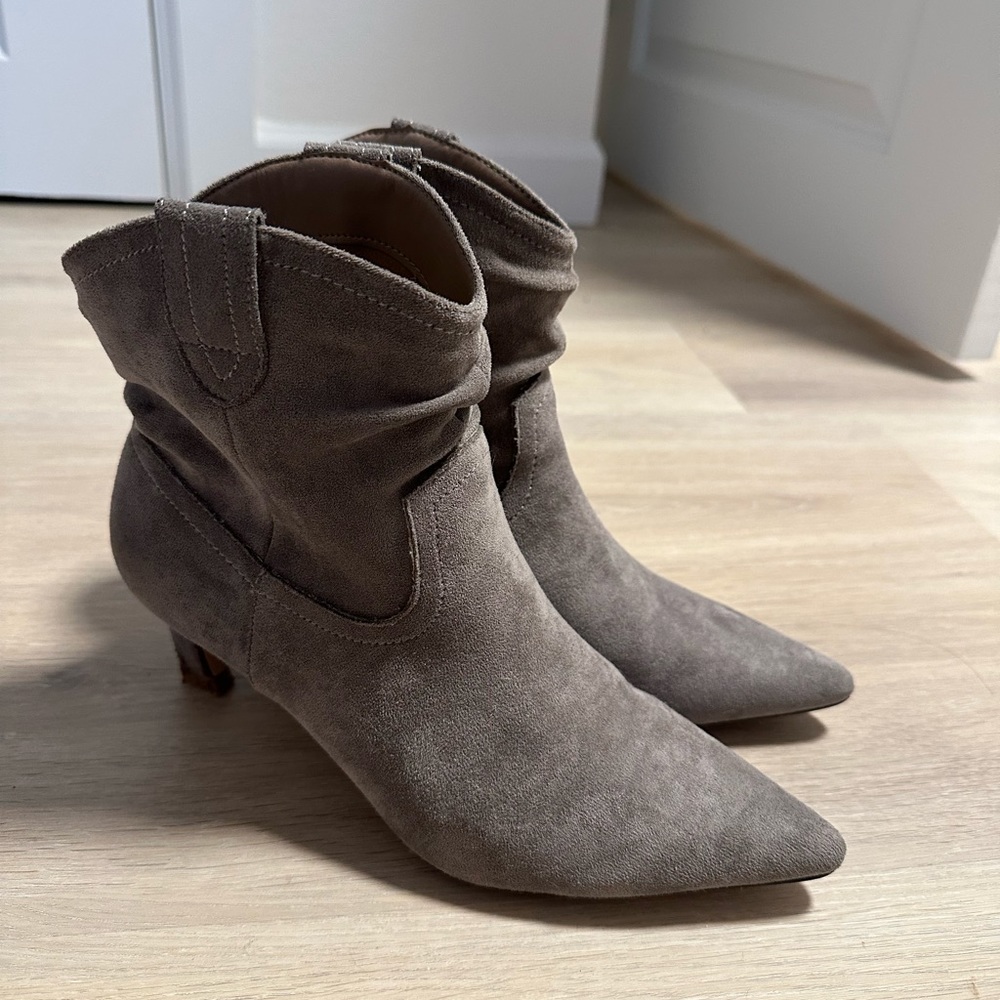 Oasis Society Grey Booties